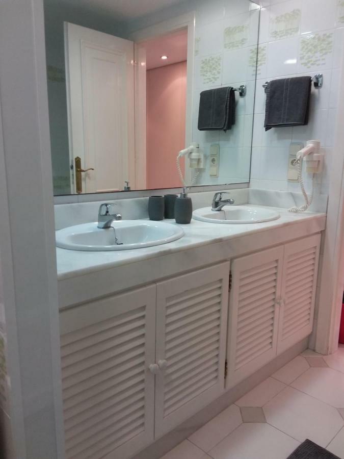 Casa Robert Y Nergiz Apartment Sitio de Calahonda ภายนอก รูปภาพ
