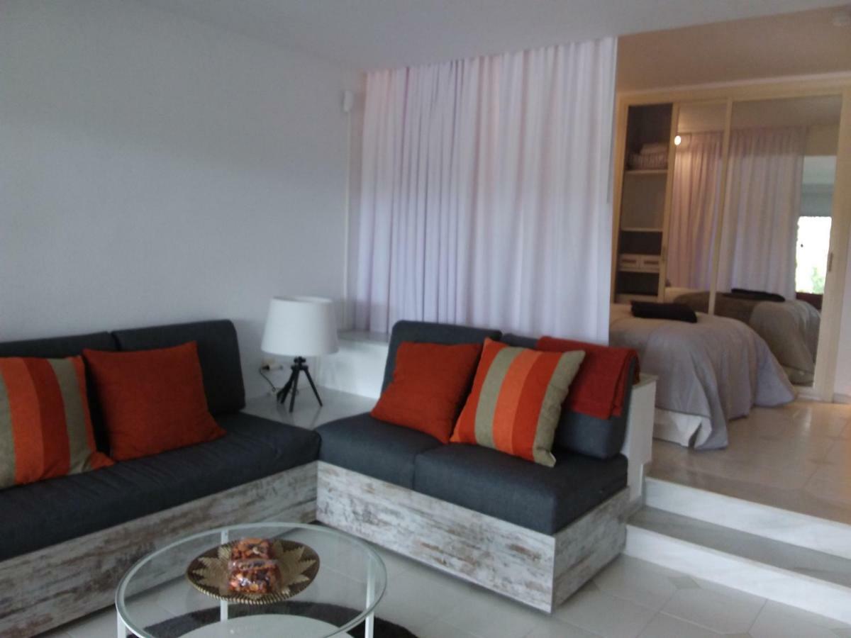Casa Robert Y Nergiz Apartment Sitio de Calahonda ภายนอก รูปภาพ